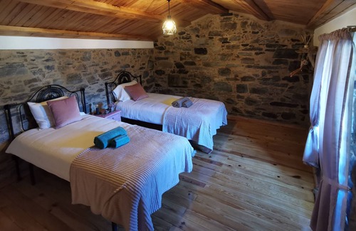 Oleiros Casa | 400 year old 3-bedroom farmhouse Central Portugal