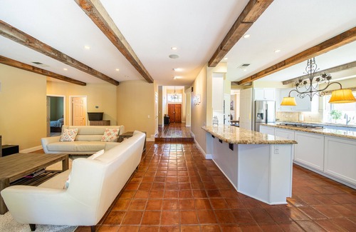 Carmel Valley Casa | 4000 sqft House with Private Pool, Spa & Sauna, 10 mins to Del Mar beach