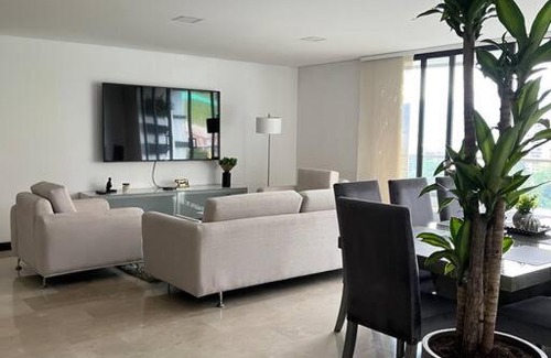 El Castillo Apartamento | 401 Luxury apartment in hearth of El Poblado + View!