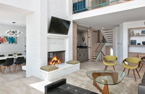 Hollywood Beach Casa | 4021O: 3 BR, 3.5 BA House in Oxnard, Sleeps 10