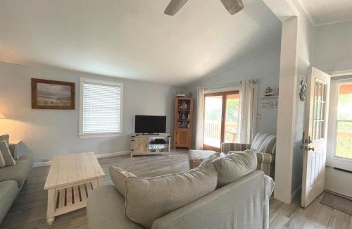 Avon Casa | 40255 N Beachcomber Dr Home