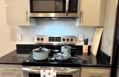 Logan Square Apartamento | 403 Luxury and Comfy King bed in Central city of philly