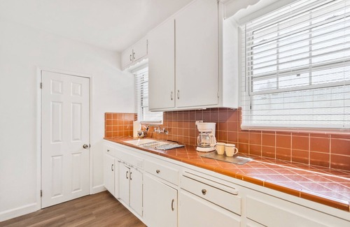 University Heights Apartamento | 4057 Stylish North Park Gem. Walk to Balboa Park, Zoo, Eats & Nightlife!