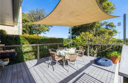 Shoal Bay Casa | 41 Leonard Avenue boat parking aircon