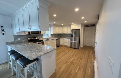 Sandwich Casa | 41 Tupper Ave- Renovated Pet-friendly Home, .3 Miles to Beach, Prime Location