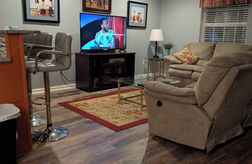 Rehoboth Beach Condominio | 4106 Palms, 1st floor, 3-bedroom, August rates reduced by 300 dollars per week