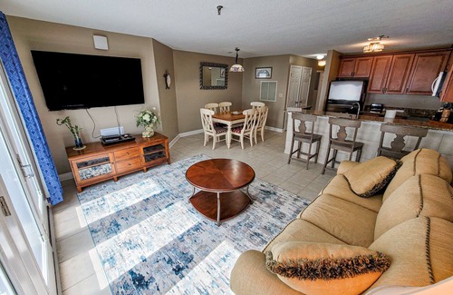 North Topsail Beach Condominio | 411-B Villa Capriani: Ocean Views & Beach Bliss!