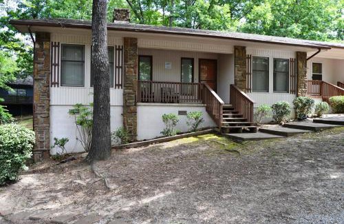Hot Springs Village Casa | 42 Lequita Place