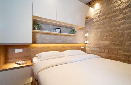 Tomicici Apartamento | 42° North Apartments