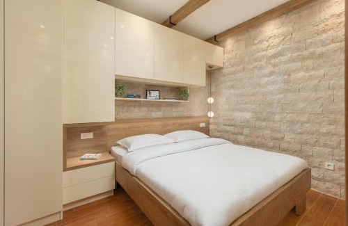 Tomicici Apartamento | 42° North Apartments