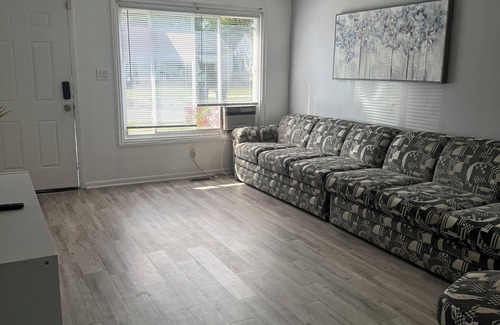 Detroit Casa | 420 friendly 3-bedroom house in Detroit with WiFi, AC