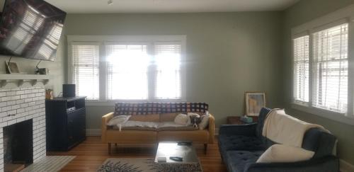 Trinidad Casa | 420 Friendly Charming 3 Bedroom, Walk To Downtown