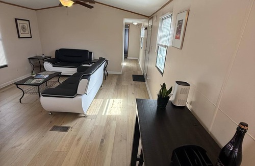 Belleville Casa | 420 Oasis - Charming 3 bed 2 bath Home, WiFi - 420 Friendly