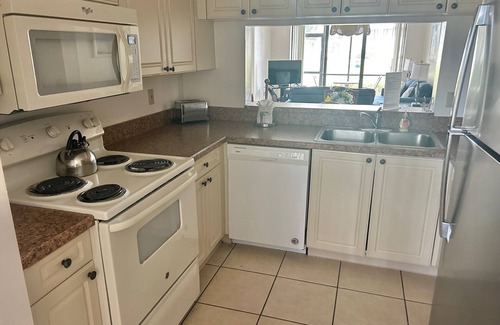 South Bradenton Condominio | 4203 -Charming 2-bedroom condo with gorgeous view - near beaches and IMG Academy