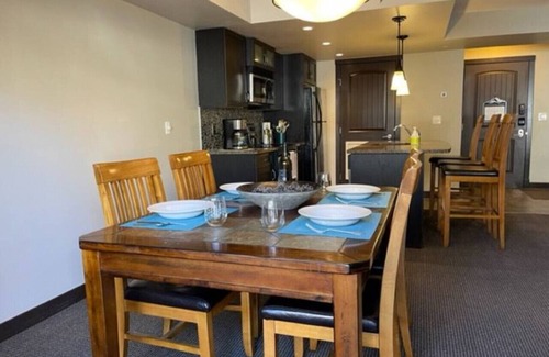 Copperstone Resort Apartamento | EAGLE'S CREST - 2 LEVEL MOUNTAINSIDE - OUTDOOR HOT TUB & FIRE TABLE