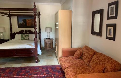 Centurion Cama Y Desayuno | 42onKing