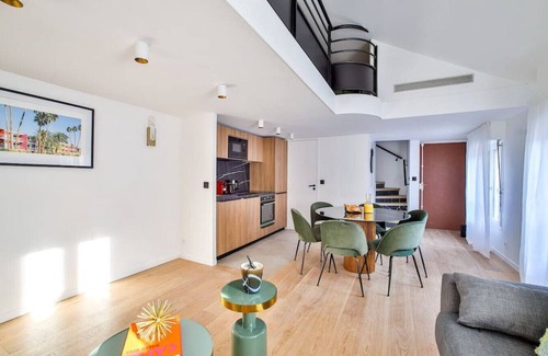 L'Europe Apartamento | 43. Duplex 4 person St Lazare Galerie LaFayette 8èm