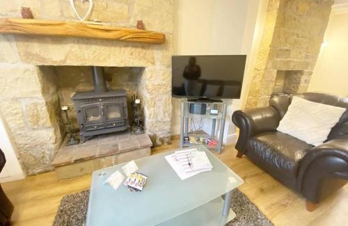 Coedpoeth Casa | 43 Heol Maelor- A Homely Cottage in Wrexham, North Wales