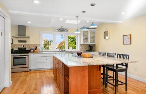 Sandwich Casa | 43 Tupper Avenue Sandwich- Mermaid Rose