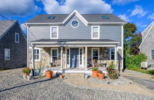 Sandwich Casa | 43 Tupper Avenue Sandwich- Mermaid Rose