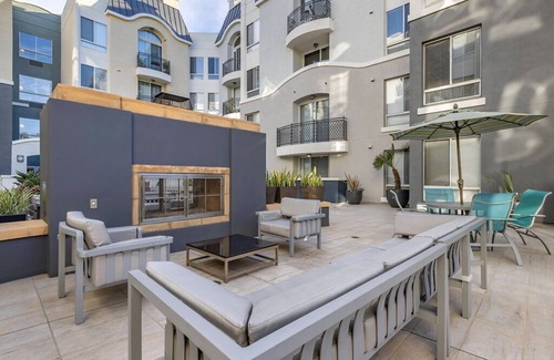 Del Rey Apartamento | 430531 Executive 1BR by Marina w/2 parking spaces