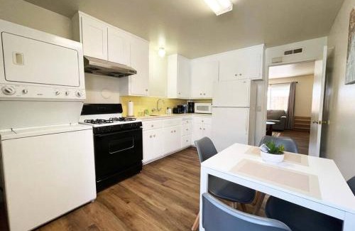 Campbell Casa | 434-Campbell Cozy & Bright 2B/1b/AC/close to Downtown