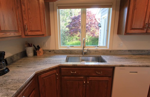 Sandwich Casa | 44 Dillingham- Pet-Friendly 4BR Home, .5 mile to Beach, Near Dining & Shopping