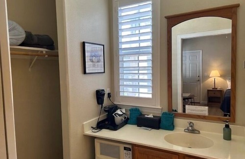 Oceano Condominio | 444 Pier Ave. #501: Studio, 1 BA Condominium in Oceano, Sleeps 2