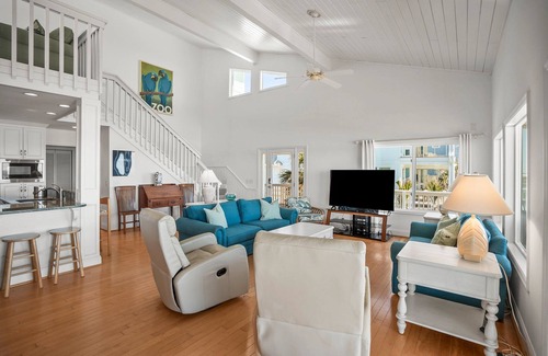 Saint Helena Island Casa | 446 Tarpon Blvd - New to VRBO! Resort Access Included!