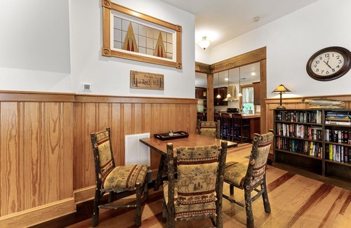 Sparta Casa | 45 Acre Private Lake, Pickle Ball Courts, Fire Pit, Kayaks/SUP, King's Dominion