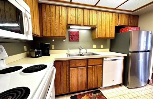 Conway Casa | 45' Crooked Lake Frontage