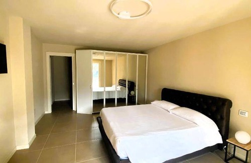 Sale Marasino Hotel | 45 m² Hotel ∙ 4 huéspedes