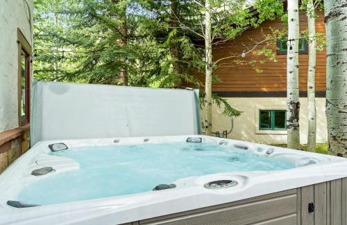Vail Casa | 4501 Spruce Way