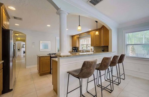 Siesta Key Casa | 452 Canal Rd Summary: