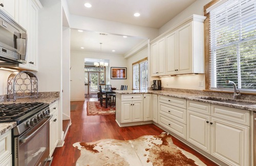 Mid-City Casa | 4526 Banks Street · Prime MID-CITY Location 3 Bedrooms