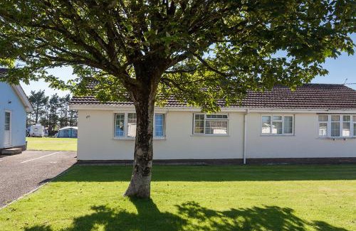 Scurlage Casa | 46 Gower Holiday Village