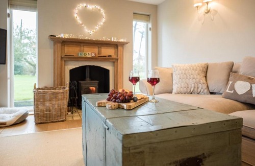 Woodbridge Casa | 46 Ivy Cottage, Easton