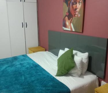 Komani Cama Y Desayuno | 46 on Kowie TBT guest house