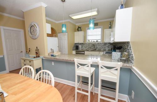 Central Myrtle Beach Apartamento | 4673 Wild Iris Dr 203 Condo