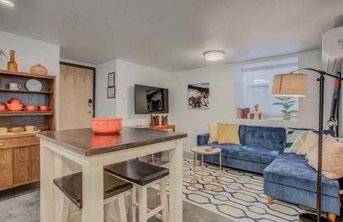Downtown Colorado Springs Apartamento | 47 m² Apartamento ∙ 1 habitación ∙ 3 personas