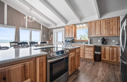 Saint Helena Island Casa | 470 Tarpon Blvd
