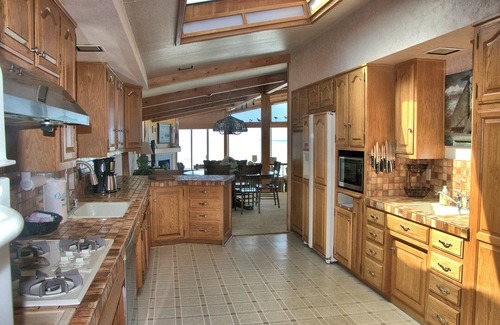 San Simeon Casa | 4757 Windsor Blvd. Seaclift Estates