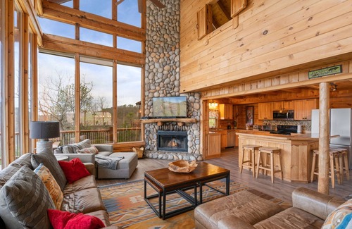 Gatlinburg - Pigeon Forge Casa | 47majestic Luxe 3bd 3 5ba w Spectacular Views