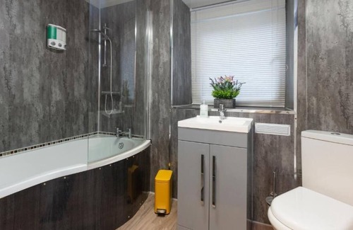 Tollcross Casa | 48 Gilmore Place Residences