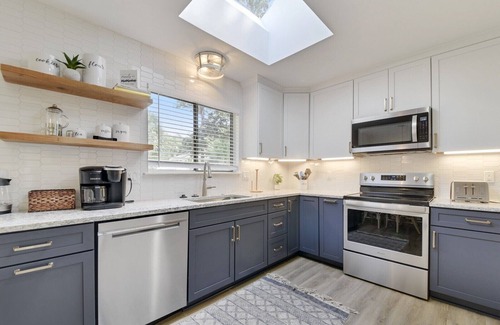 Heritage Woods Casa | 48 Heritage Road ~ Newly Renovated Sea Pines Home, Close to Harbour Town & Beach