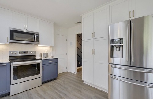Heritage Woods Casa | 48 Heritage Road ~ Newly Renovated Sea Pines Home, Close to Harbour Town & Beach