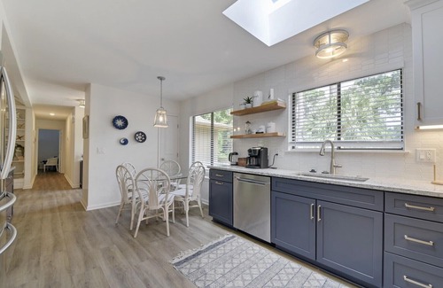 Heritage Woods Casa | 48 Heritage Road ~ Newly Renovated Sea Pines Home, Close to Harbour Town & Beach