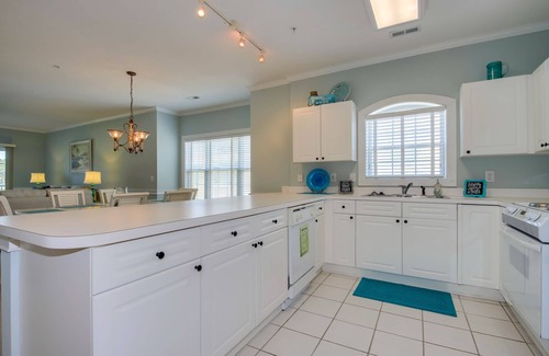 Central Myrtle Beach Condominio | 4877 Dahlia Ct Magnolia North 205 3 Bedroom Condo by RedAwning