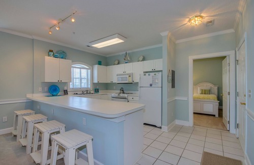 Central Myrtle Beach Condominio | 4877 Dahlia Ct Magnolia North 205 3 Bedroom Condo by RedAwning