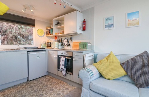 Bucks Cross Cabaña | 49 SEA VALLEY, pet friendly, with pool in Bucks Cross, Bideford